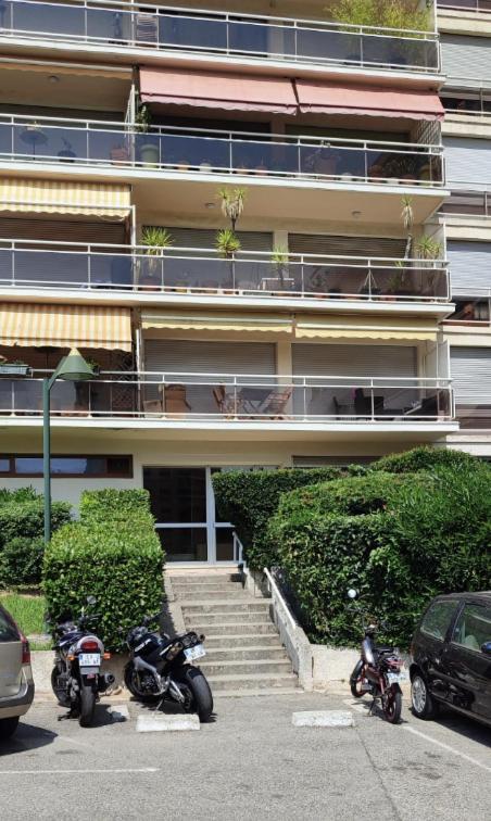 Grand T2 Lumineux Et Climatise Avec Balcon Apartment Aix-en-Provence Exterior photo