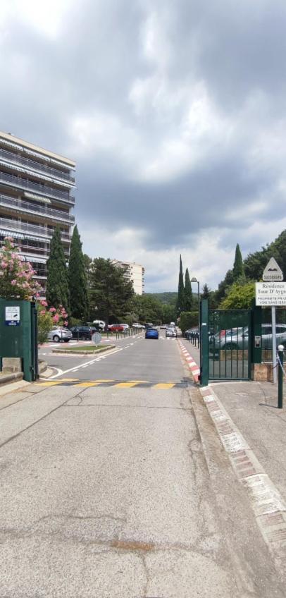 Grand T2 Lumineux Et Climatise Avec Balcon Apartment Aix-en-Provence Exterior photo